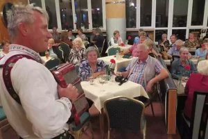 ROH seznamovací večírek